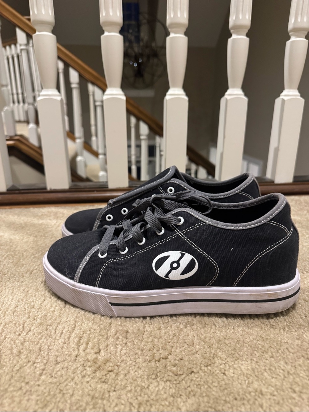 Heelys Black and White Low-Top Skate Shoes
